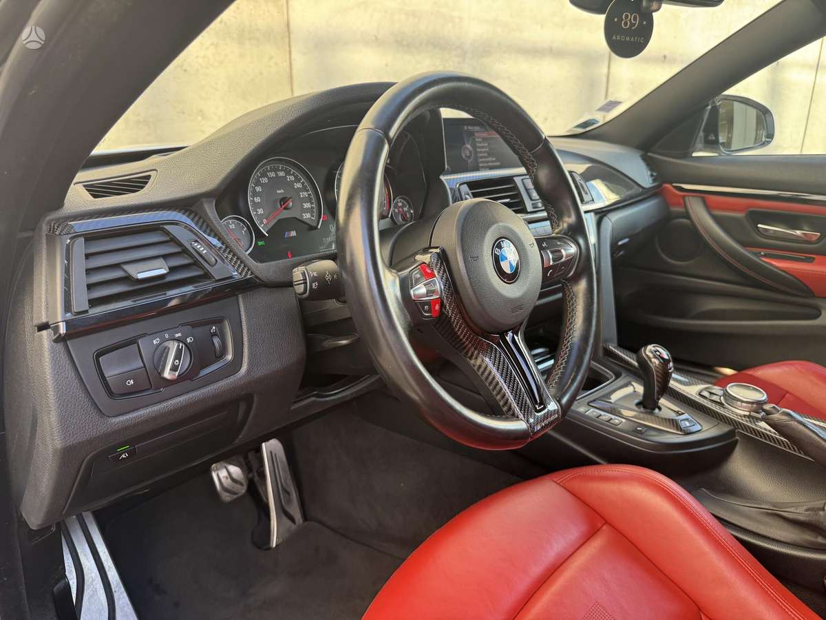 BMW M4, 3.0 l., coupe