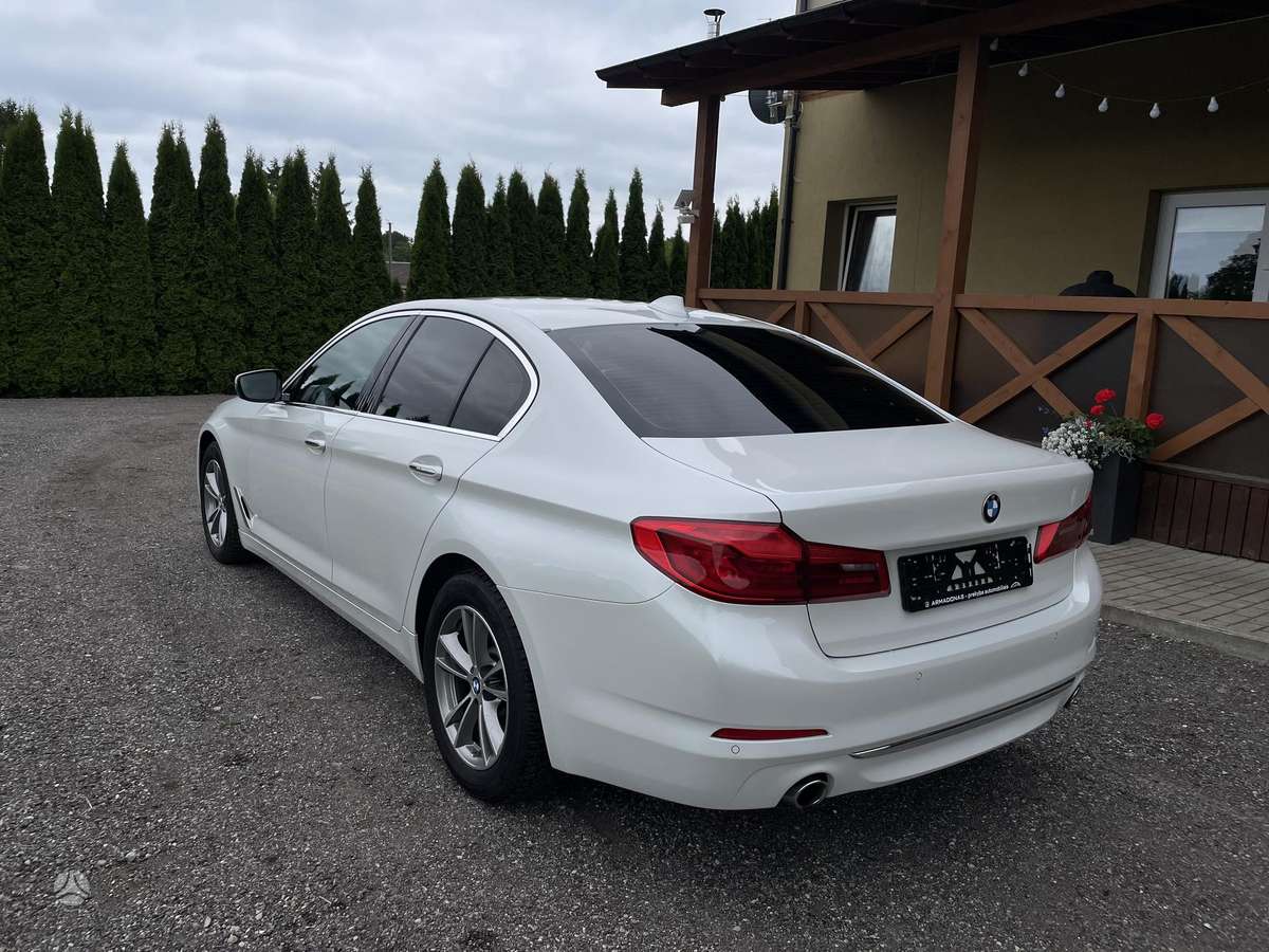 BMW 520, 2.0 l., Седан