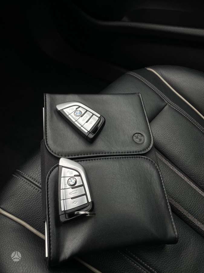 BMW 520, 2.0 l., Седан