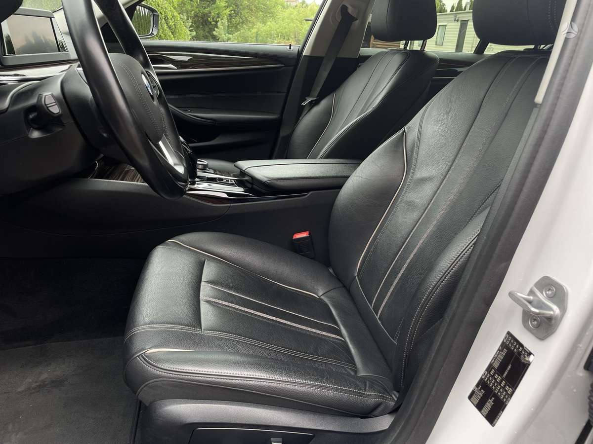 BMW 520, 2.0 l., Седан