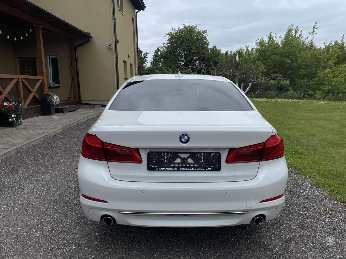 BMW 520, 2.0 l., Седан