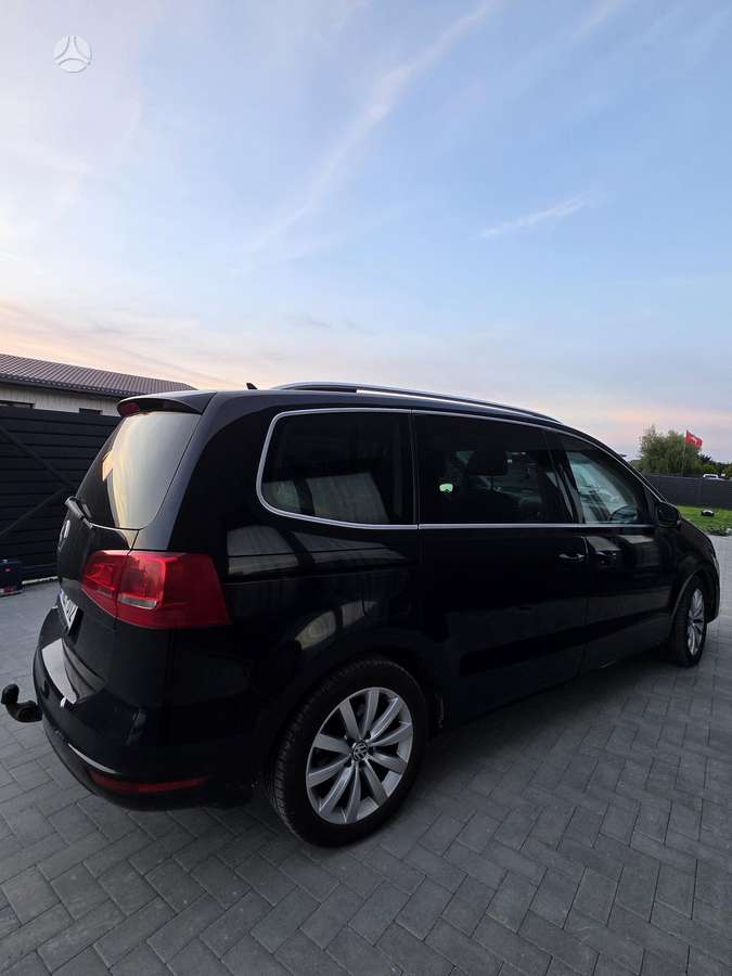 Volkswagen Sharan, 2.0 l., Минивэн