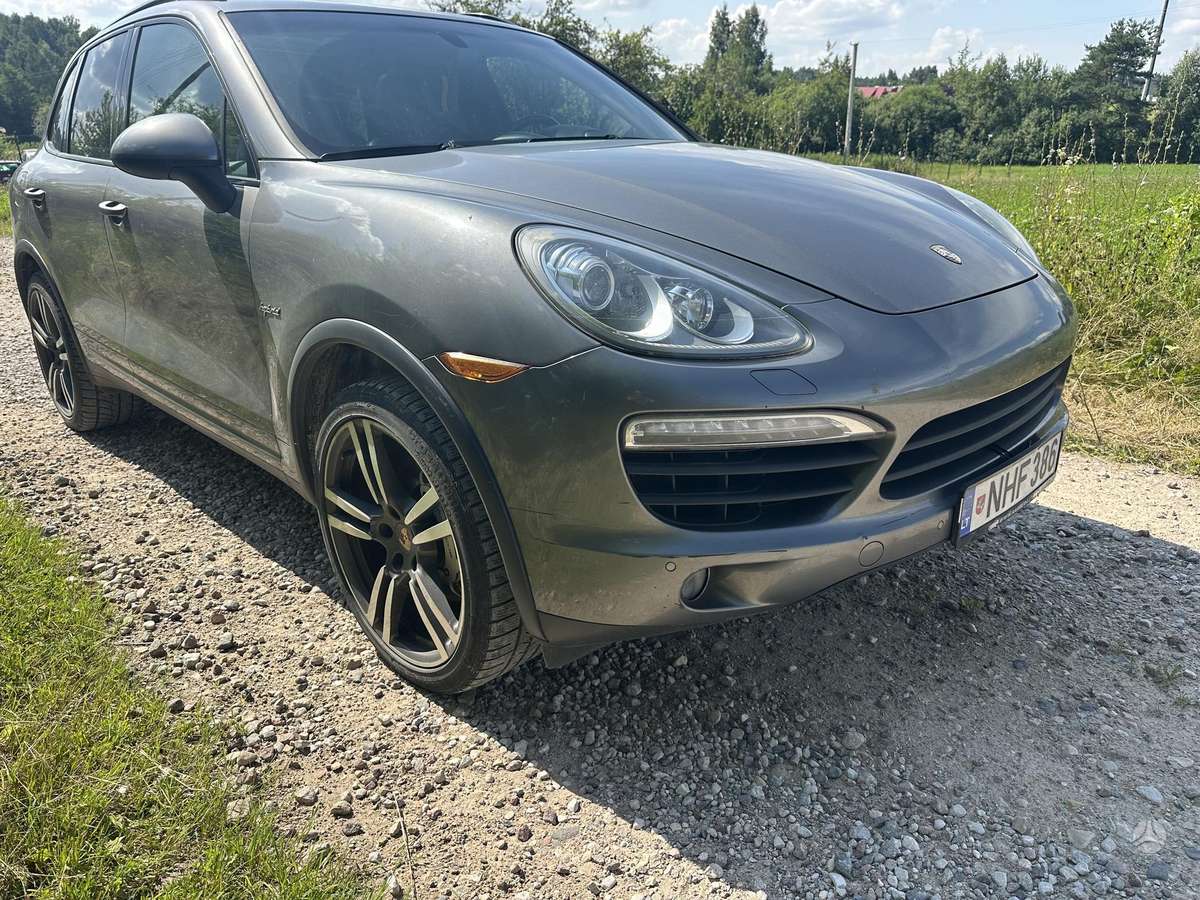 Porsche Cayenne - 3