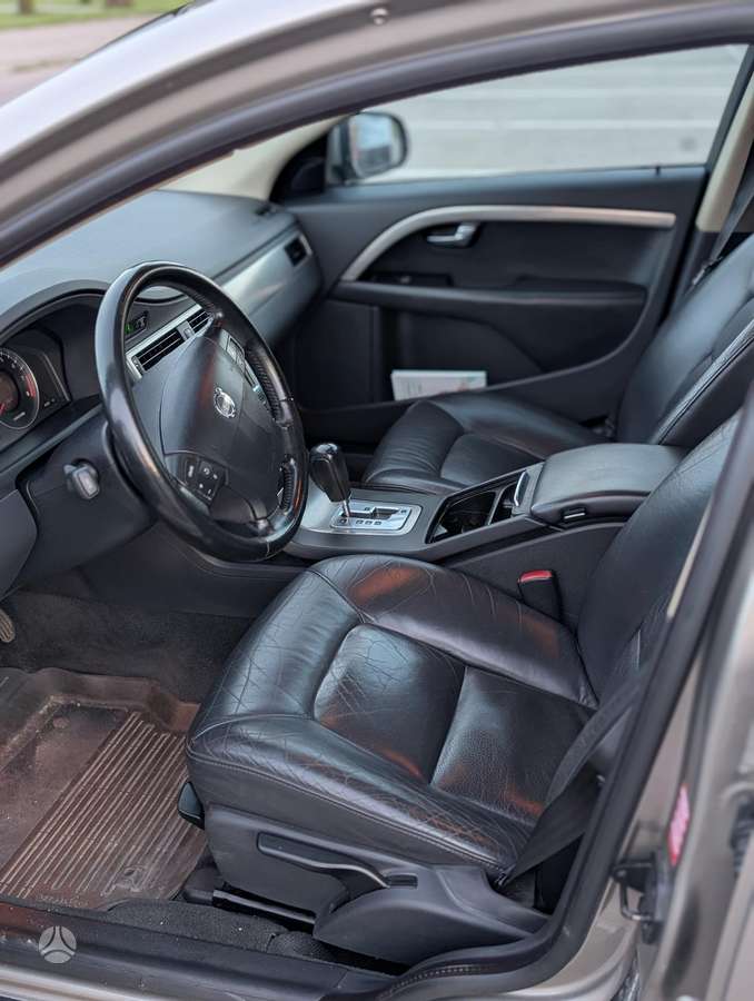 Volvo V70, 2.5 l., wagon