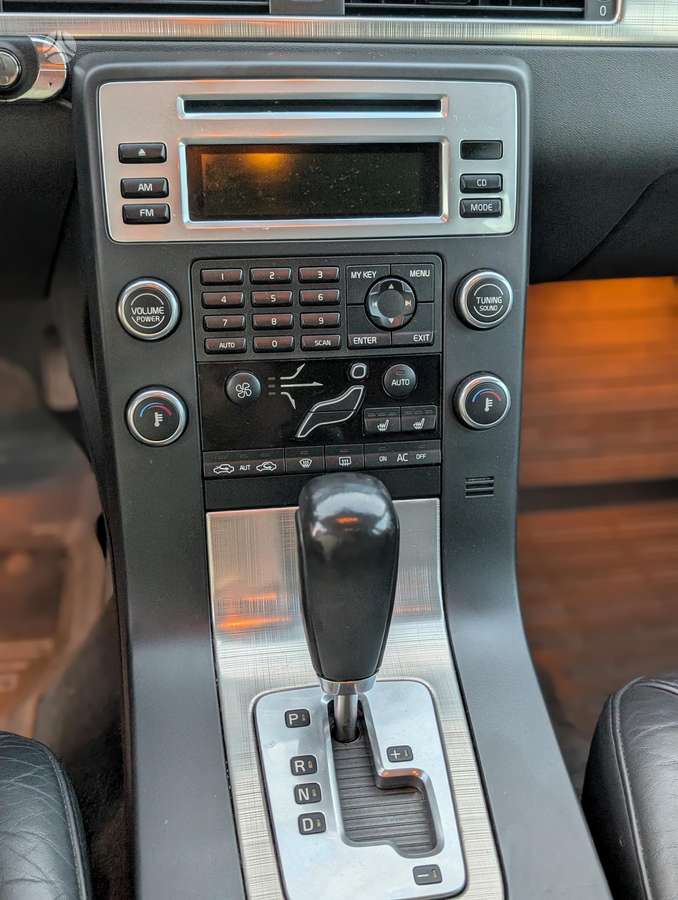 Volvo V70, 2.5 l., wagon