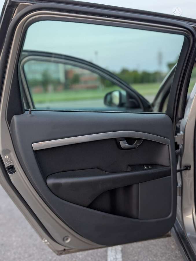 Volvo V70, 2.5 l., Универсал