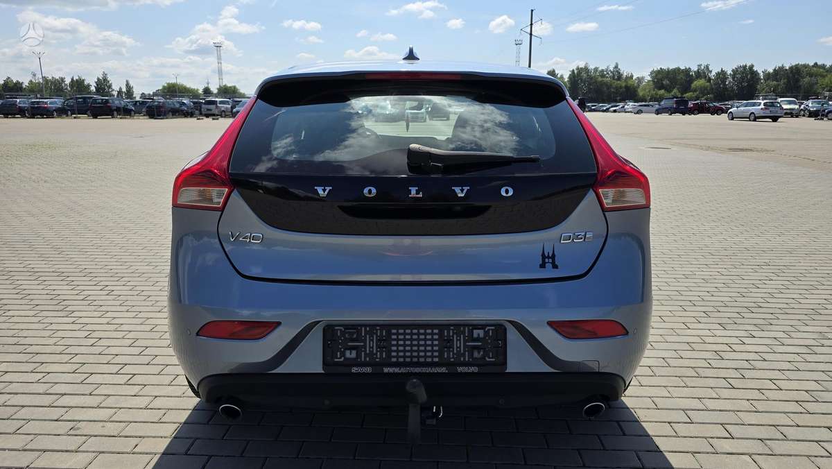 Volvo V40, 2.0 l., hatchback