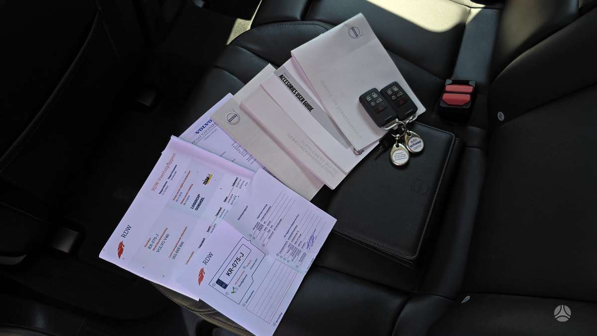 Volvo V40, 2.0 l., hatchback