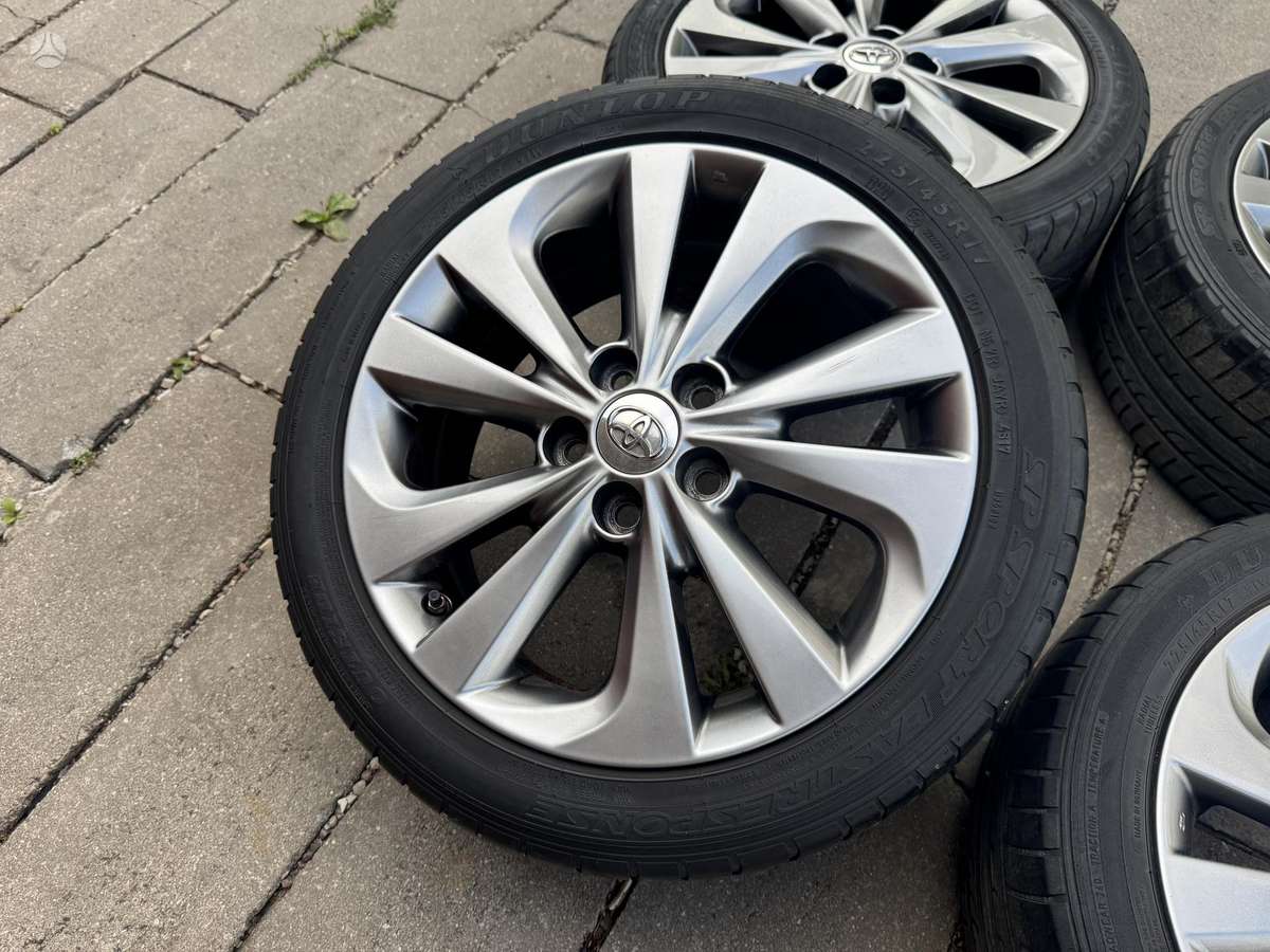 Toyota AURIS, легкосплавные , R17