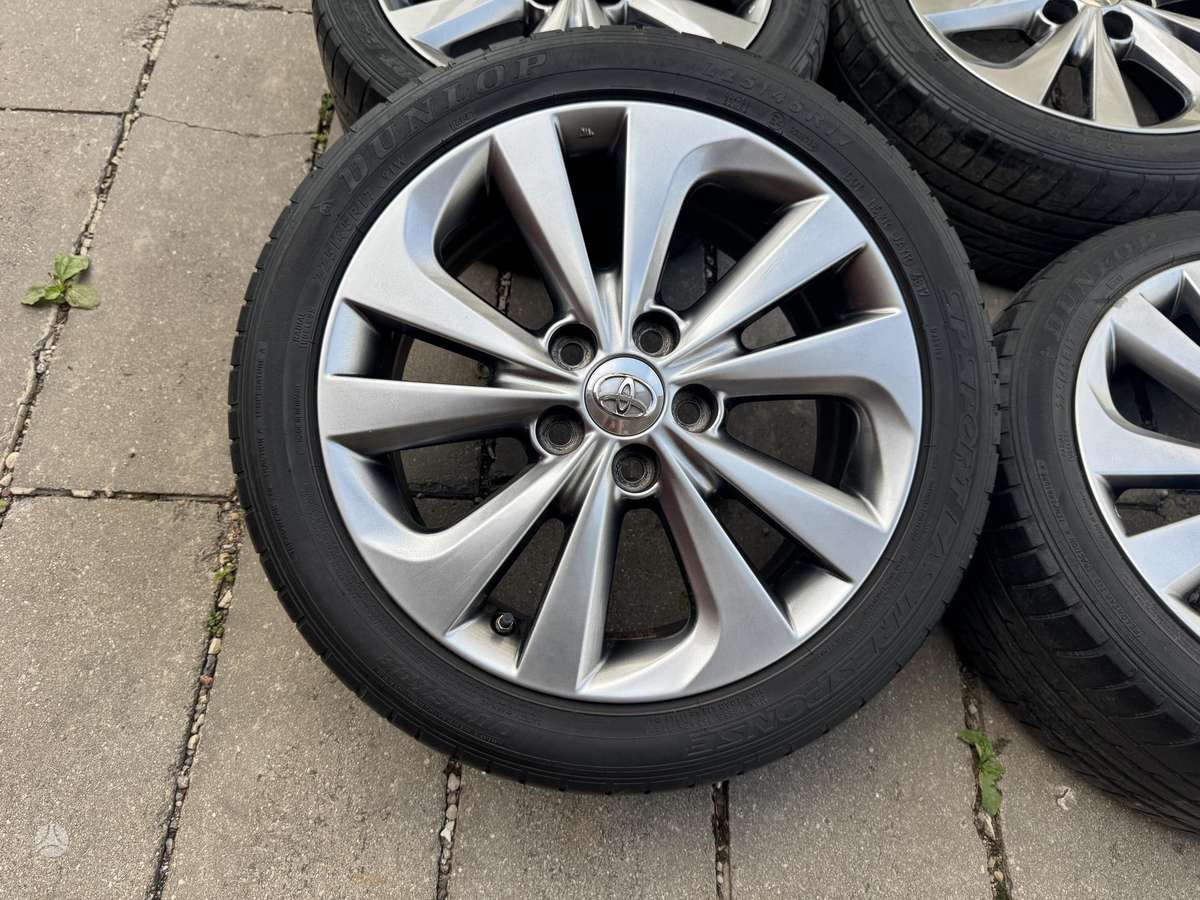 Toyota AURIS, легкосплавные , R17