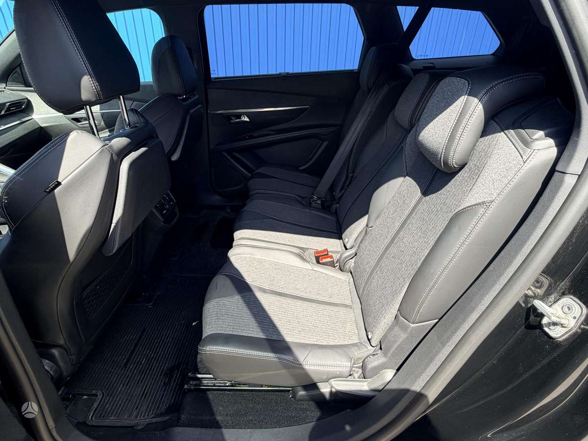 Peugeot 5008 - 9