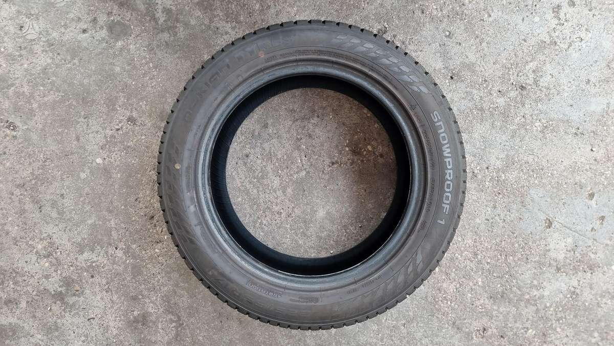 Nokian, зимние 225/55 R17