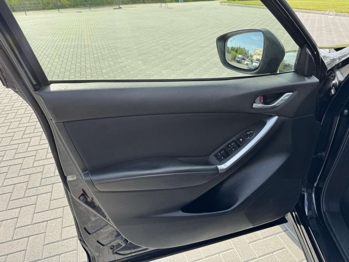 Mazda CX-5, 2.2 l., Внедорожник / Кроссовер