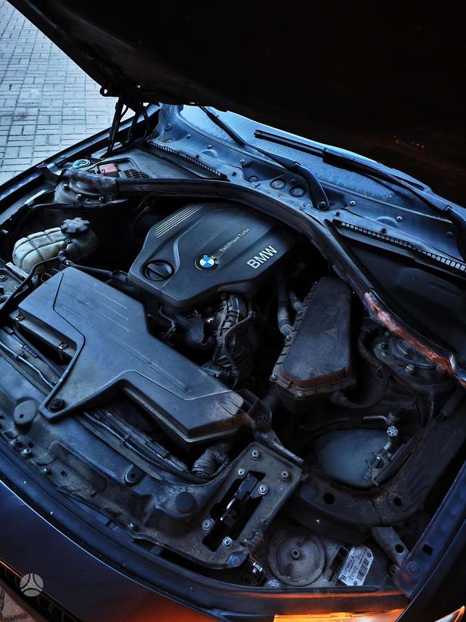 BMW 320, 2.0 l., universalas