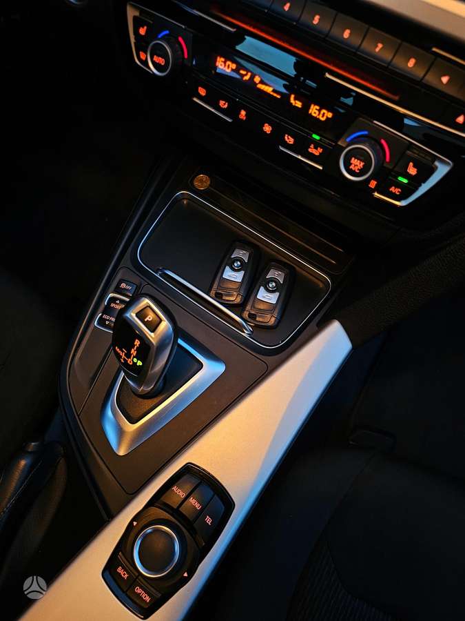BMW 320, 2.0 l., universalas