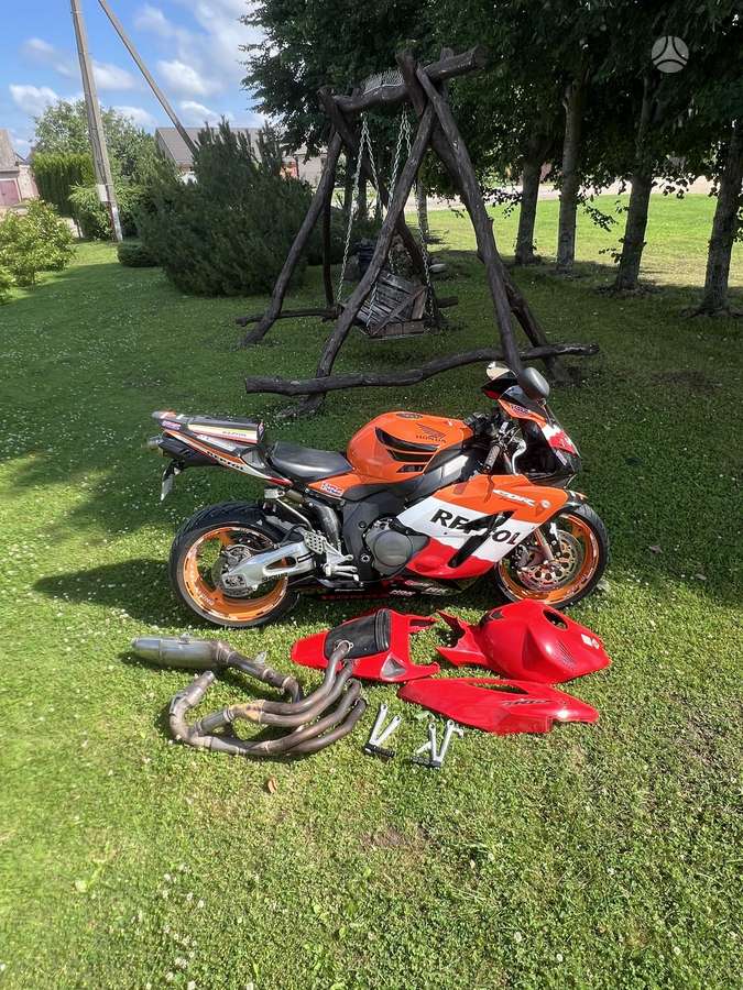 Honda CBR, sportiniai / superbikes