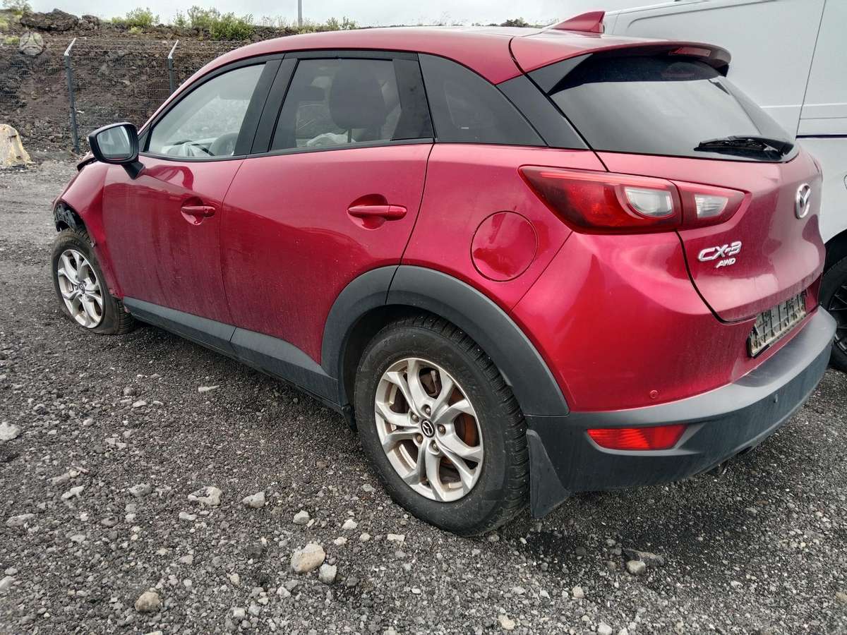 Mazda CX-3, 2.0 l., off-road / crossover