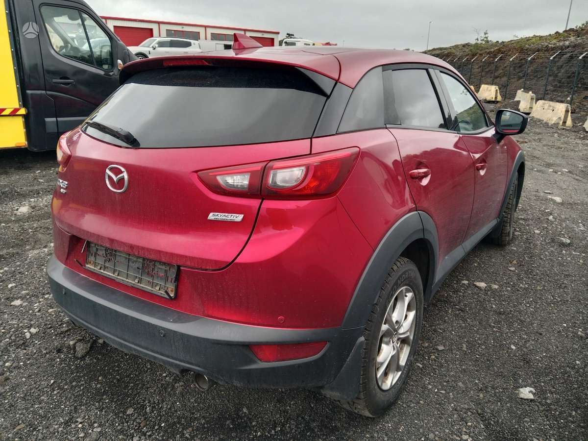 Mazda CX-3, 2.0 l., off-road / crossover
