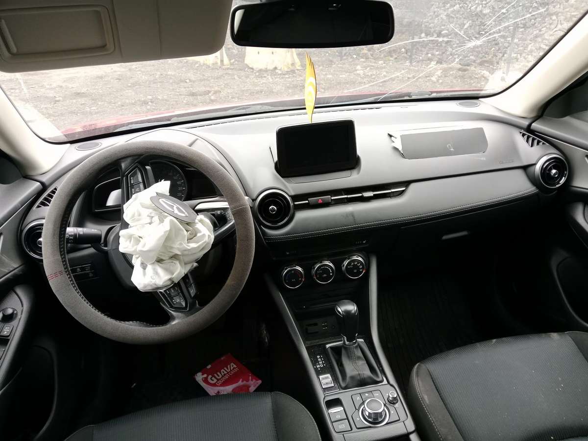Mazda CX-3, 2.0 l., off-road / crossover