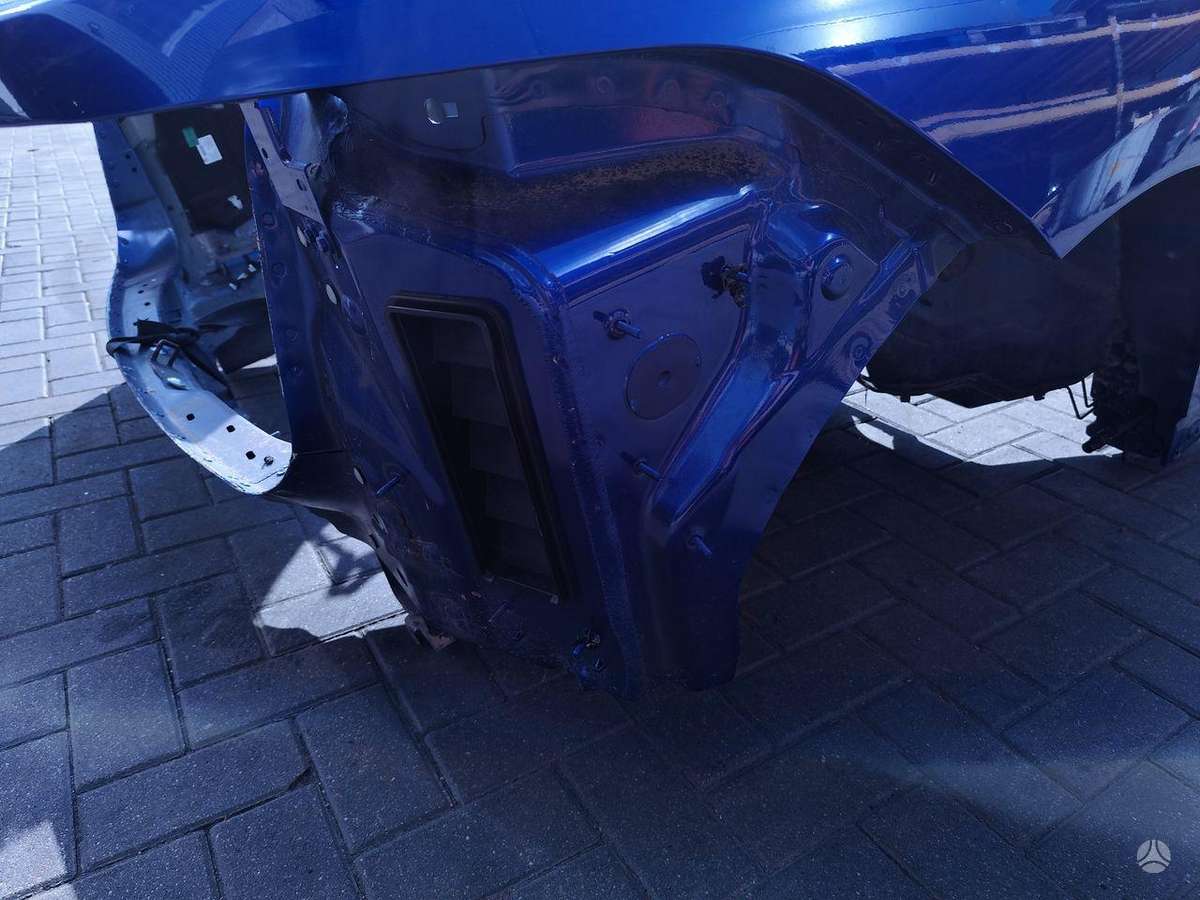 Jaguar I-Pace hood (front, rear)