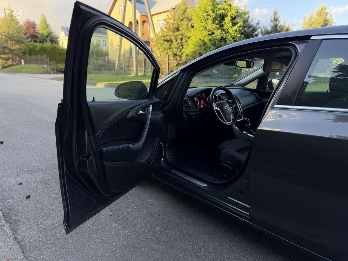 Opel Astra, 1.6 l., hatchback