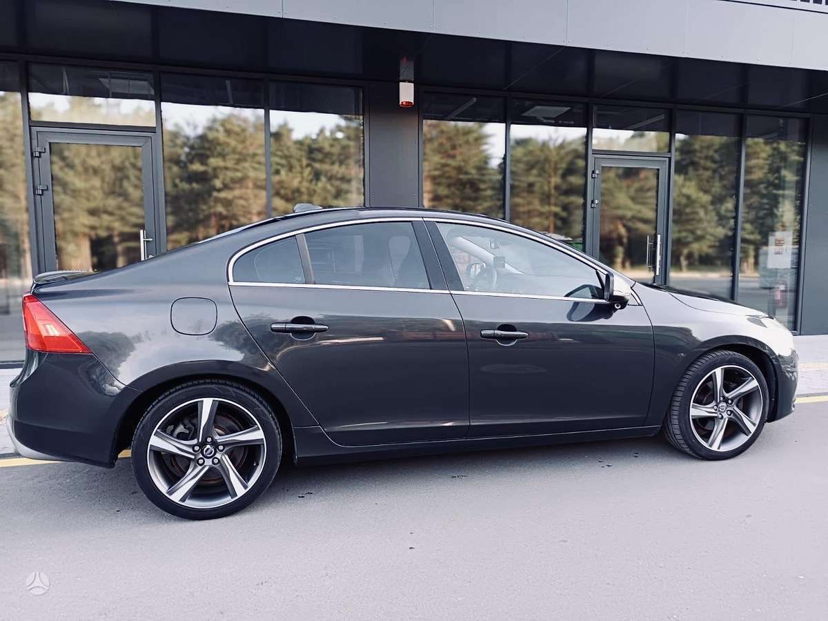 Volvo S60, 1.6 l., Седан