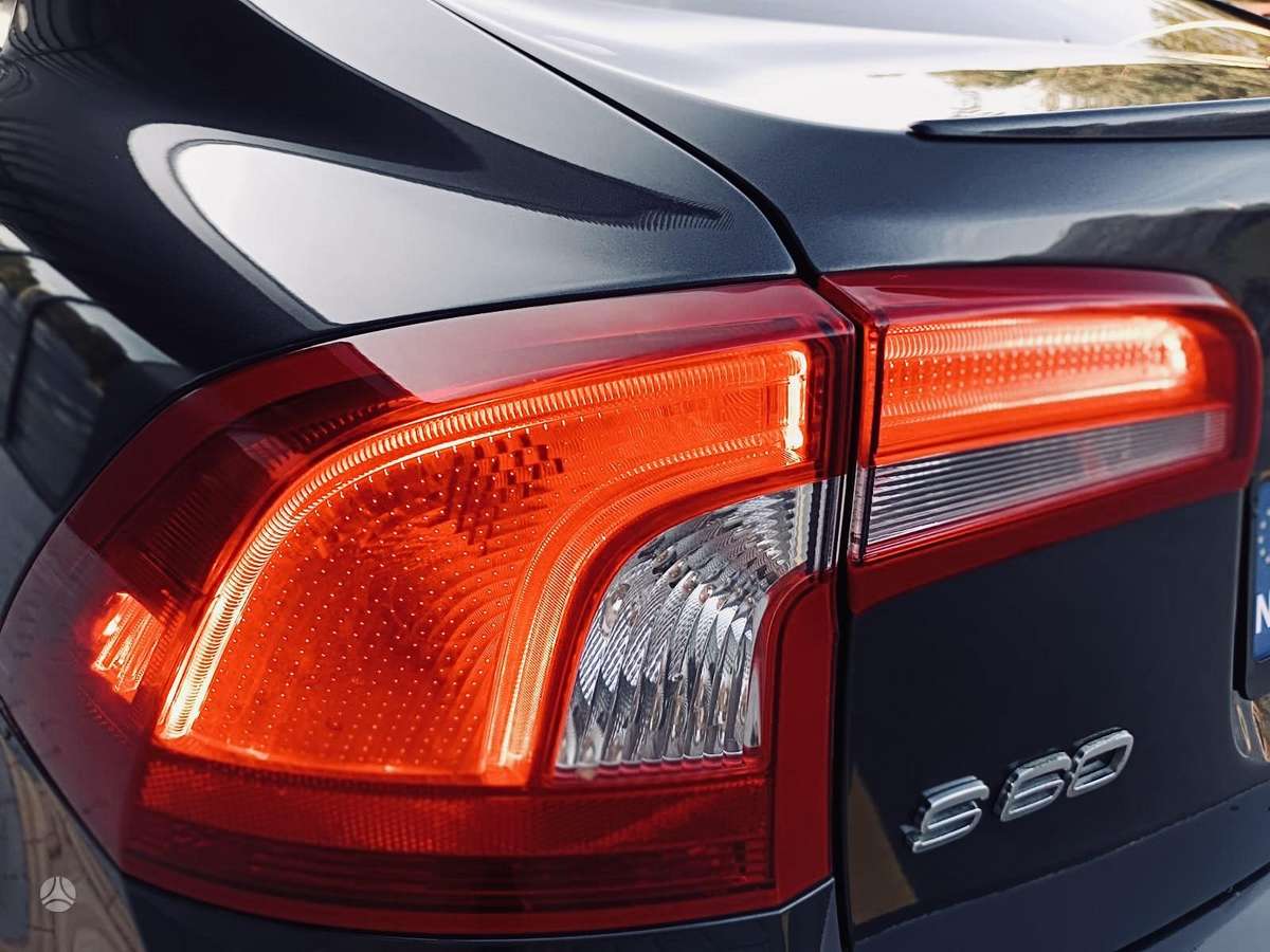 Volvo S60, 1.6 l., Седан