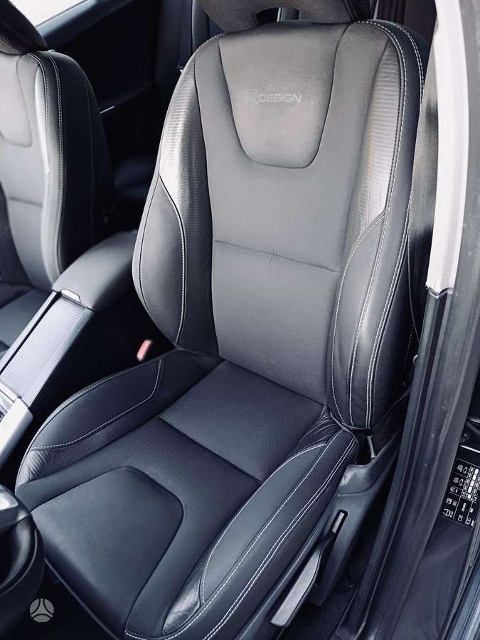 Volvo S60, 1.6 l., Седан