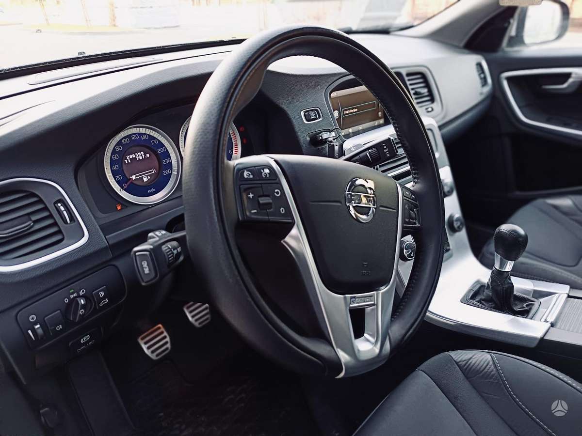 Volvo S60, 1.6 l., Седан
