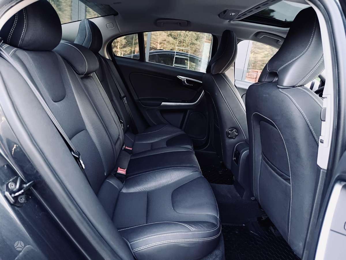 Volvo S60, 1.6 l., Седан