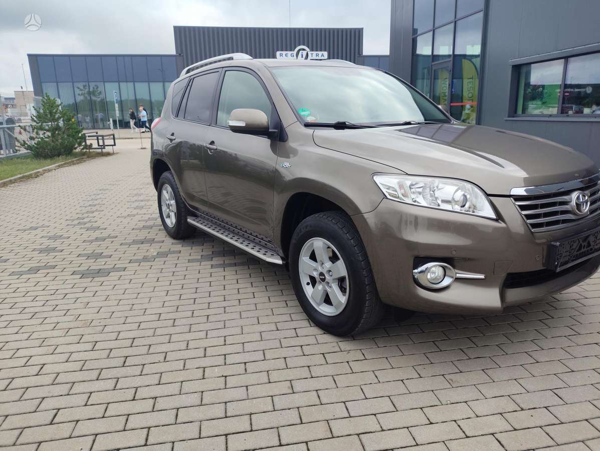 Toyota RAV4 - 2
