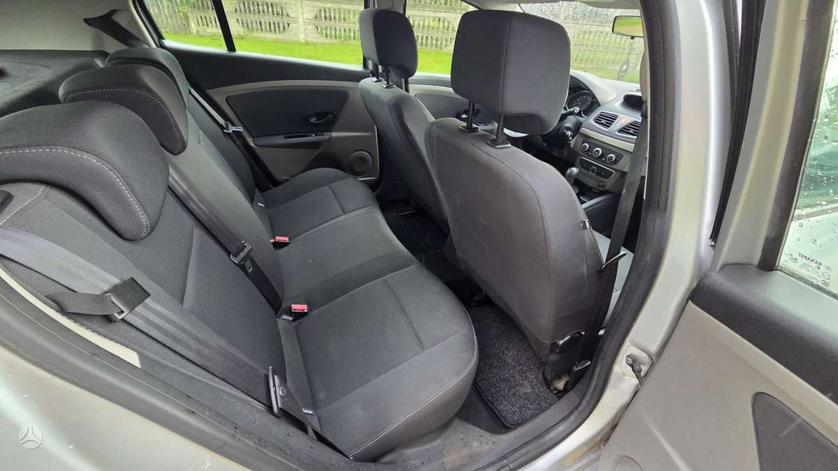 Renault Megane - 5
