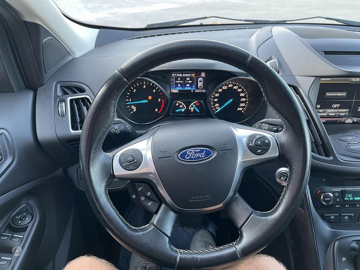 Ford Kuga, 2.0 l., Внедорожник / Кроссовер
