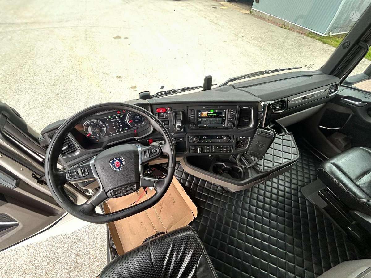 Scania S540, cab-chassis trucks