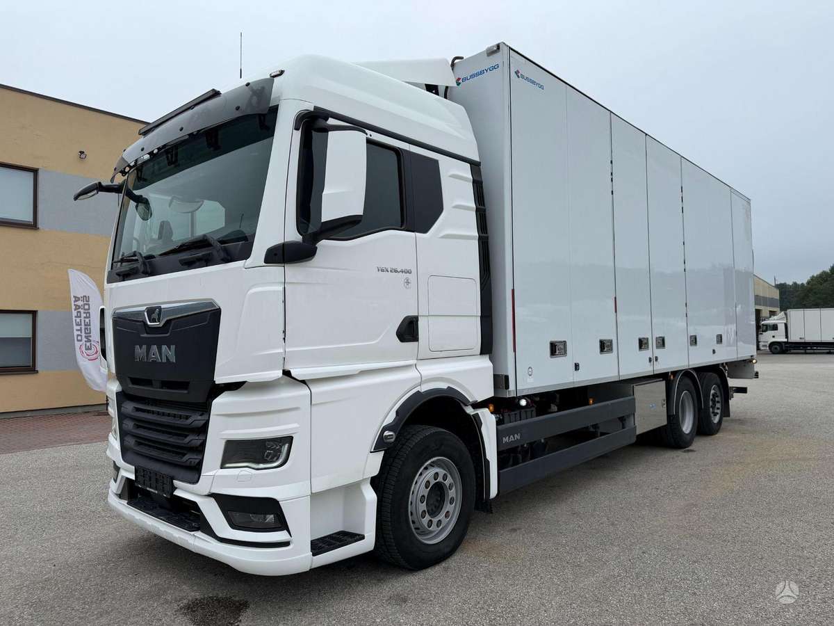 MAN TGX 26.400, kietašoniai