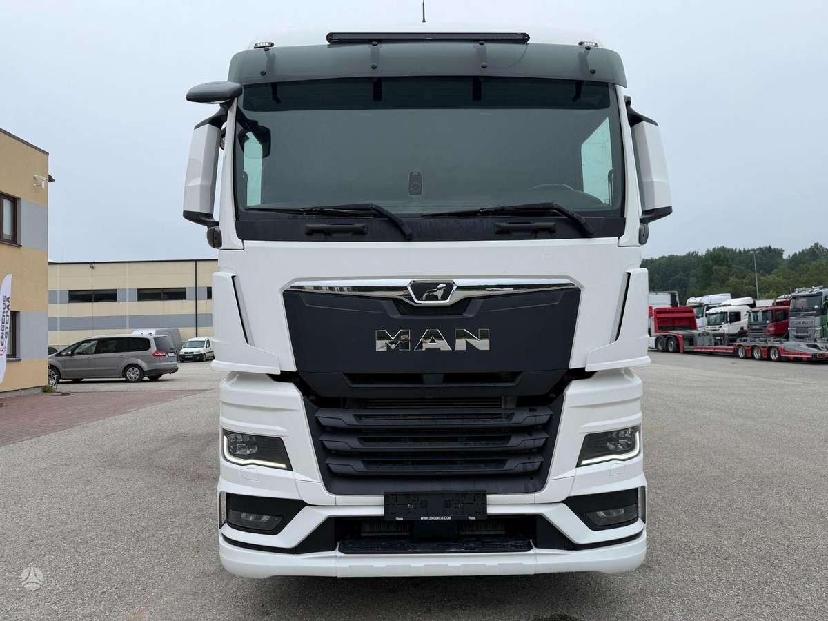 MAN TGX 26.400, kietašoniai