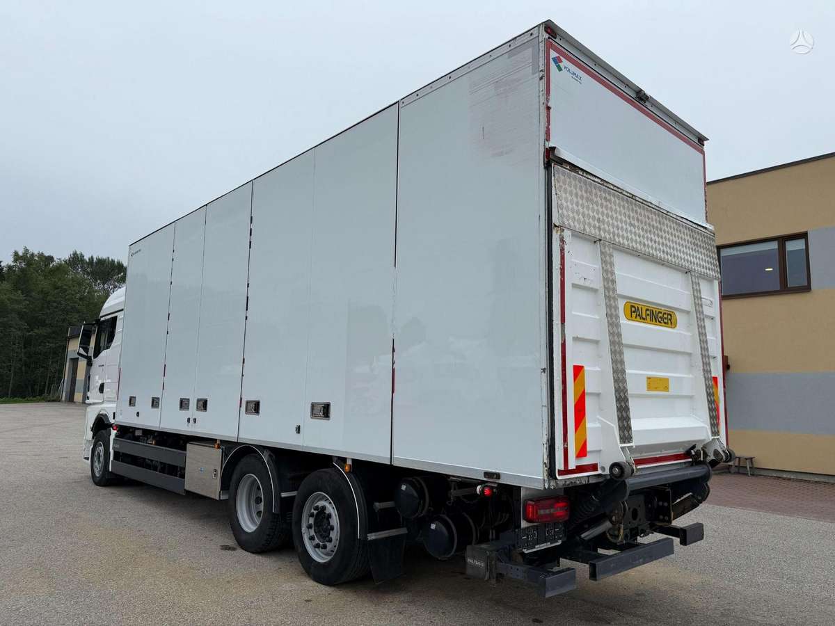 MAN TGX 26.400, kietašoniai