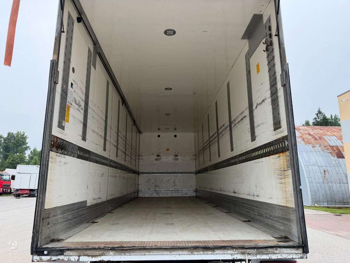 MAN TGX 26.400, kietašoniai