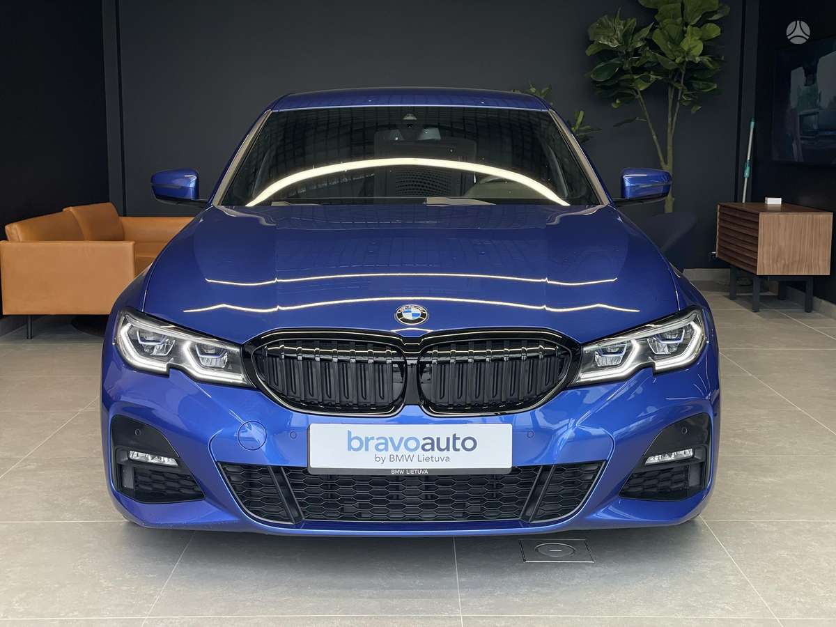BMW 320, 2.0 l., Седан