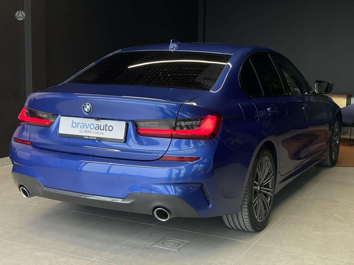 BMW 320, 2.0 l., Седан