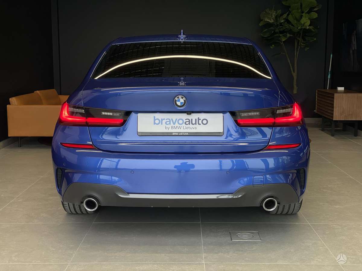 BMW 320, 2.0 l., Седан