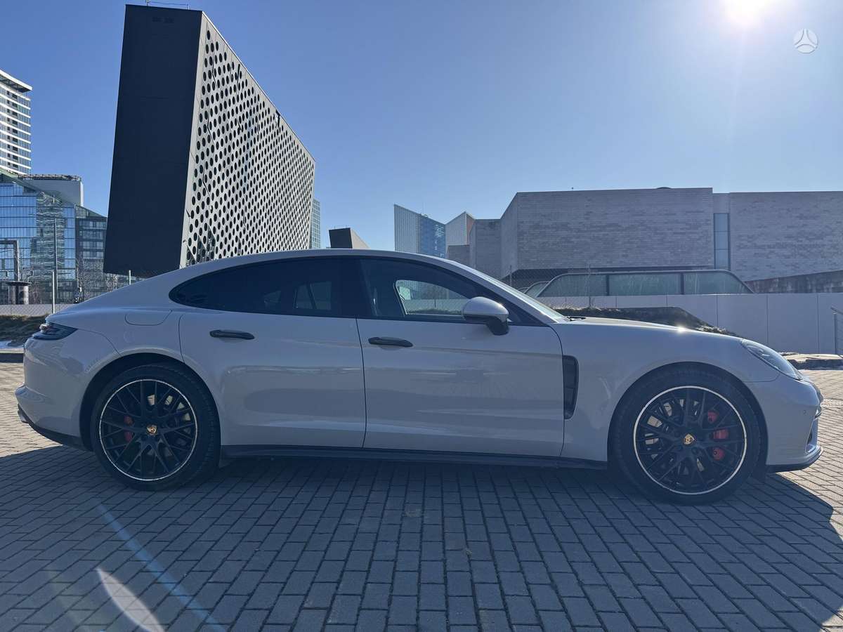 Porsche Panamera, 4.0 l., hatchback