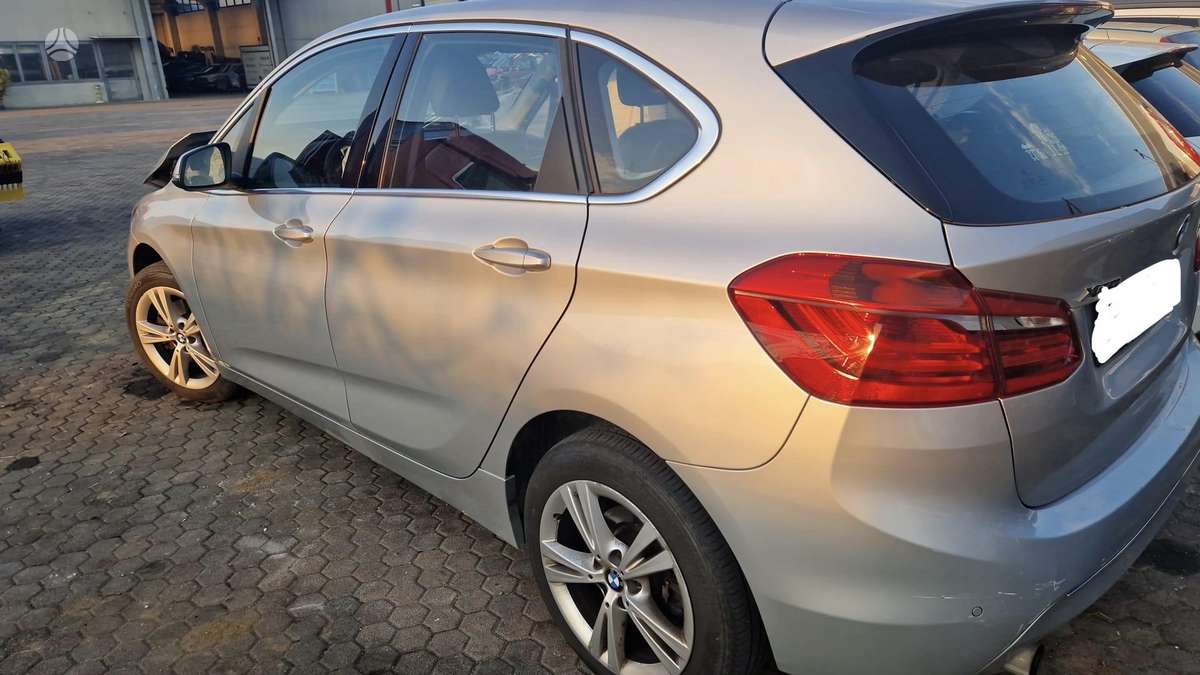 BMW 220 Visos dalys gerom kainom luxury yra headupas 37065898545