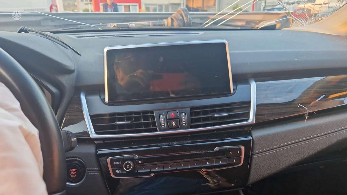 BMW 220 Visos dalys gerom kainom luxury yra headupas 37065898545