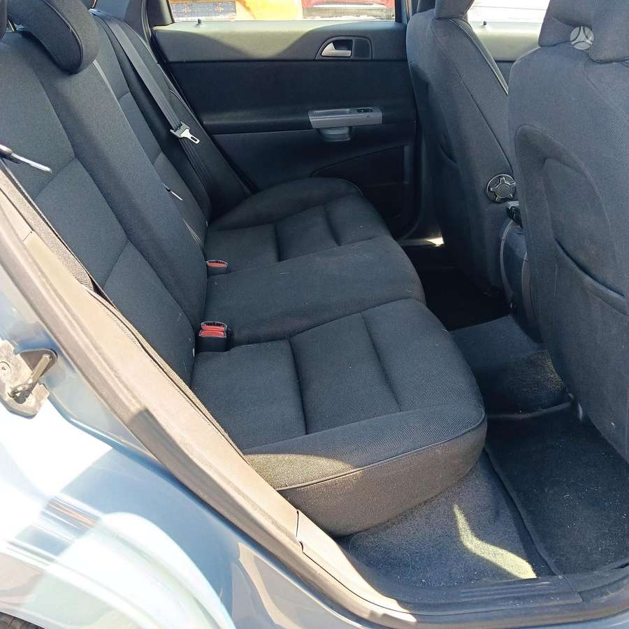 Volvo S40, saloon / sedan