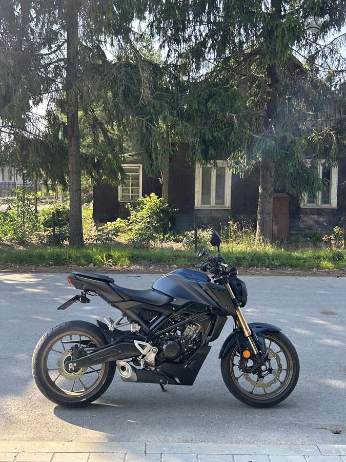 Honda CB 125cc, street / classic