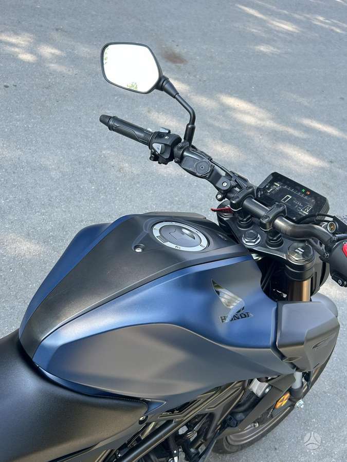 Honda CB 125cc, street / classic