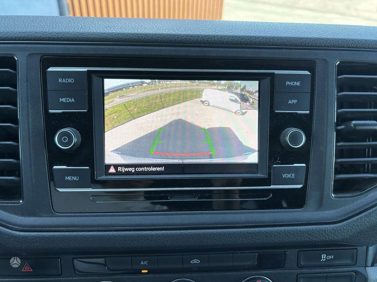 Volkswagen Crafter - 11