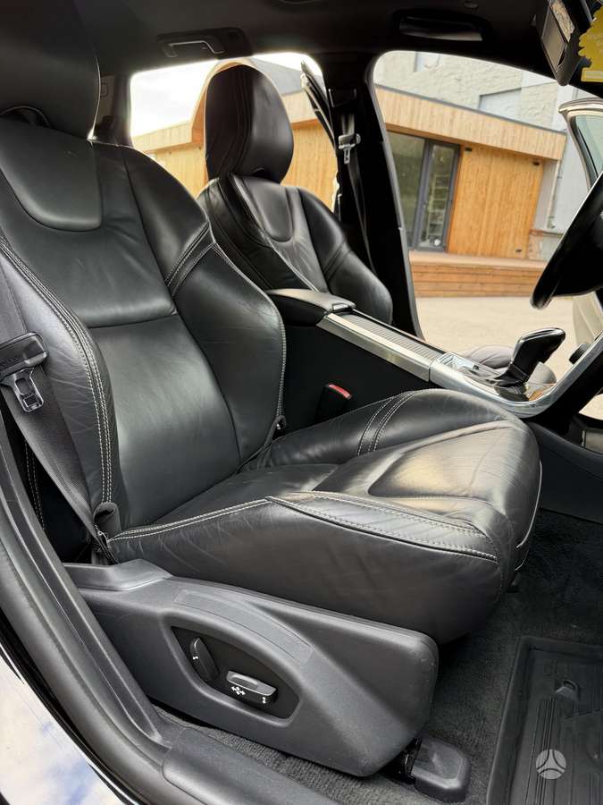 Volvo V60, 2.4 l., Универсал