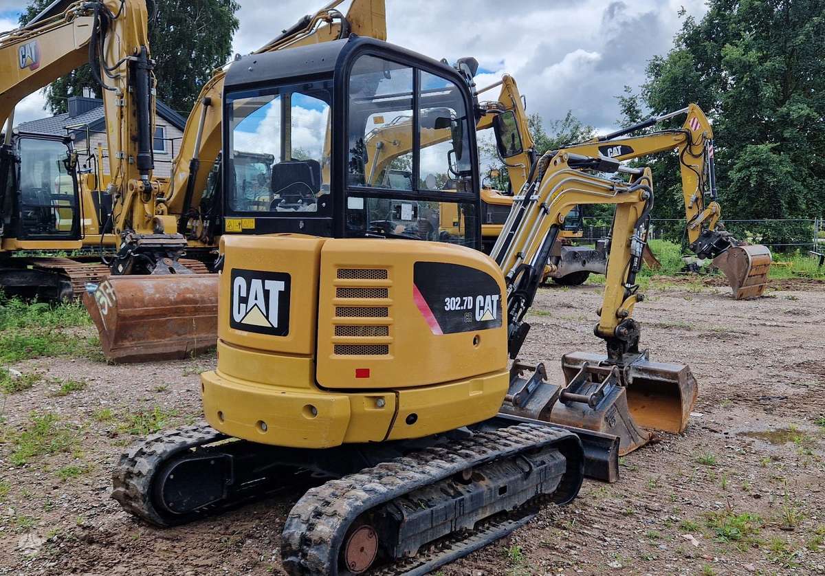 Caterpillar 302.7D CR, mini ekskavatoriai